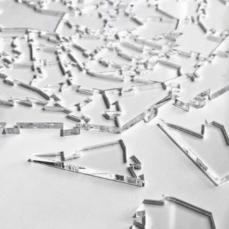 Absolutely Impossible Broken Glass Clear Jigsaw Puzzle4