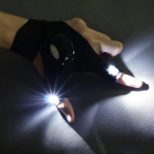 These LED Flashlight Gloves Makes Your Life Much Easier After Dark