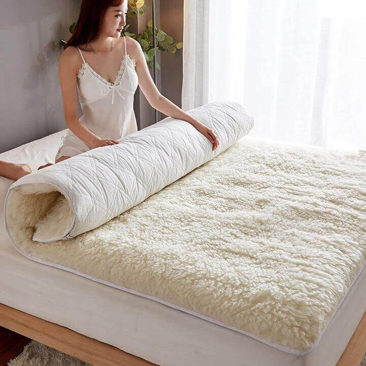 Fleece Fitted Mattress Cover.jpg