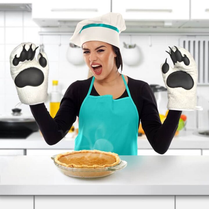 polar-bear-claws-oven-mitts-xl