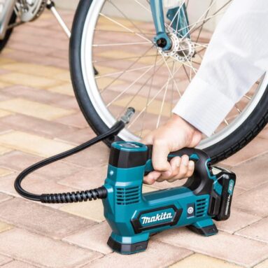 Makita Cordless Tire Inflator