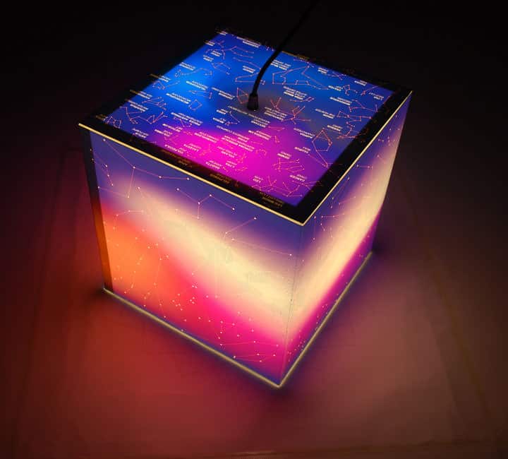 UNIQCUBE-Know-your-Stars-Light-Cube