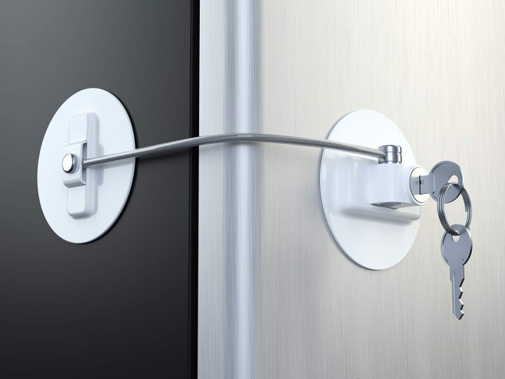 Refrigerator Door Lock