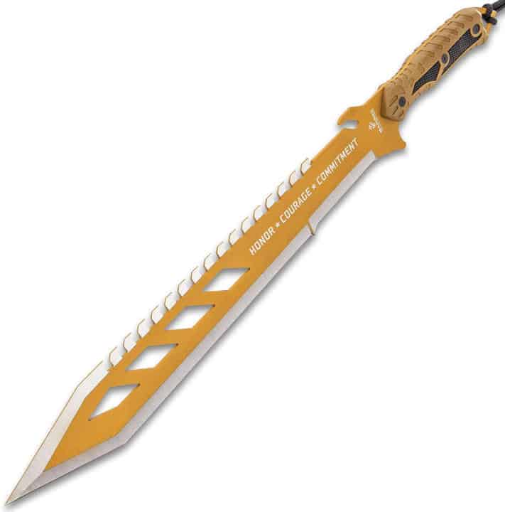 Usmc Desert Ops Sawback Machete.jpg